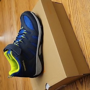 Merrell Boys Outback Hiking Shoes 4.5